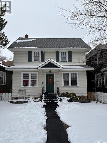 617 Clarence AVENUE S  Saskatoon, SK S7H 2E1