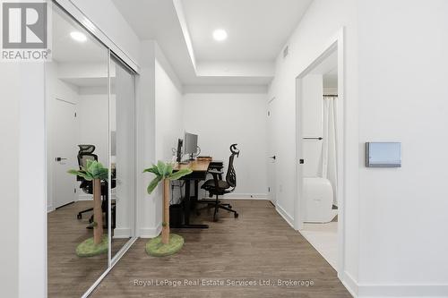202 - 2782 Barton Street E, Hamilton (Riverdale), ON - Indoor Photo Showing Other Room