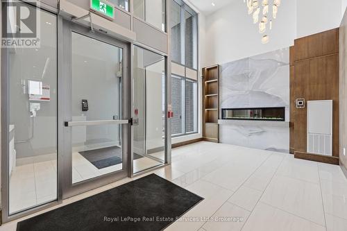 202 - 2782 Barton Street E, Hamilton (Riverdale), ON - Indoor Photo Showing Other Room