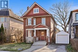 32 BELCOURT ROAD Toronto, ON M4S 2T9