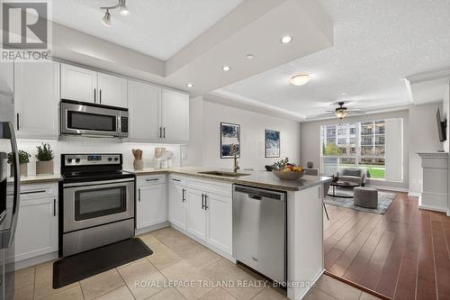 801 - 330 Ridout Street N, London East (East K), ON - Indoor Photo Showing Kitchen With Stainless Steel Kitchen With Upgraded Kitchen