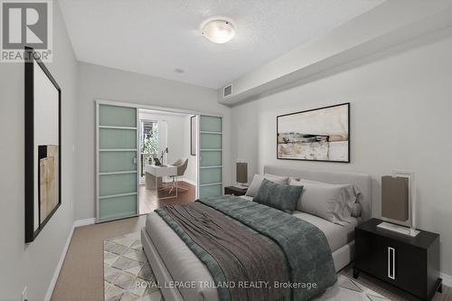 801 - 330 Ridout Street N, London East (East K), ON - Indoor Photo Showing Bedroom