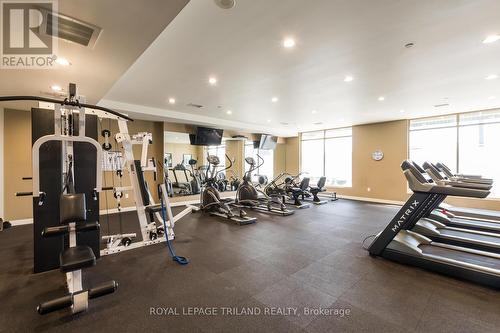 801 - 330 Ridout Street N, London East (East K), ON - Indoor Photo Showing Gym Room