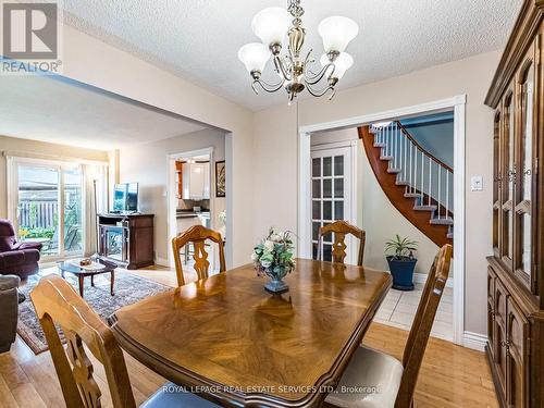 77 Martindale Crescent, Brampton, ON - Indoor Photo Showing Dining Room