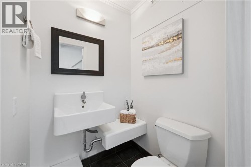 295 Water Street Unit# 21, Guelph, ON - Indoor Photo Showing Bathroom