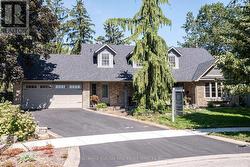 1577 OLD SPAR COURT  Mississauga, ON L5J 1B4