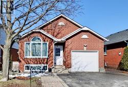 23 ANNAPOLIS WAY  Hamilton, ON L8W 3L1
