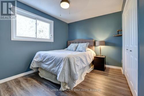 23 Annapolis Way, Hamilton, ON - Indoor Photo Showing Bedroom