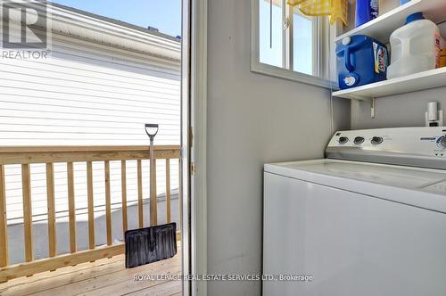 23 Annapolis Way, Hamilton, ON - Indoor Photo Showing Laundry Room