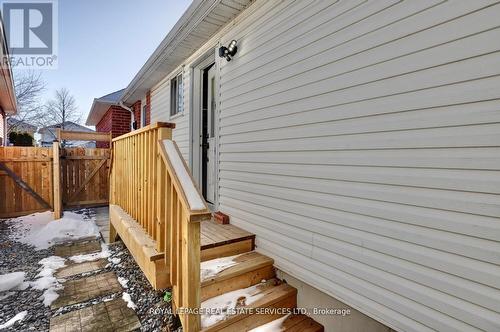 23 Annapolis Way, Hamilton, ON - Outdoor With Exterior
