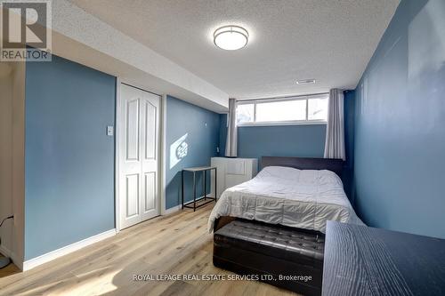 23 Annapolis Way, Hamilton, ON - Indoor Photo Showing Bedroom