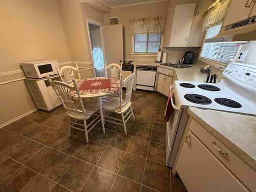 2101 Walsh Street E, Thunder Bay, ON 