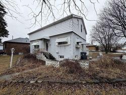 2101 Walsh Street E Thunder Bay, ON P7E 4W3
