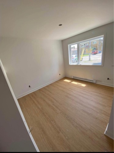 Master Bedroom - 2-338 Rue St-Raphael, Salaberry-De-Valleyfield, QC - Indoor Photo Showing Other Room