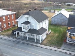 144 Rue Commerciale  Saint-Victor, QC G0M 2B0