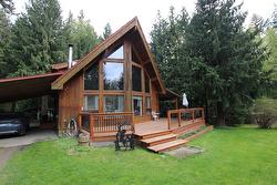 432 Bayles Road Nakusp, BC V0G 1R1