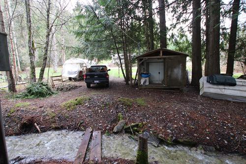 432 Bayles Road, Nakusp, BC - Outdoor