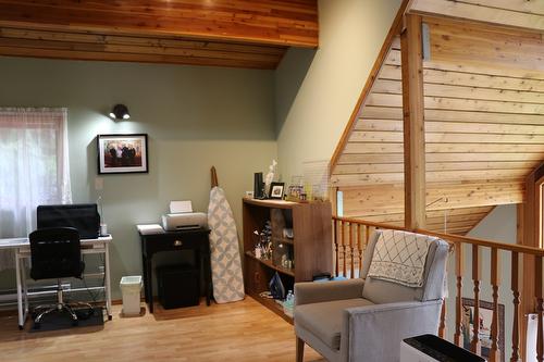 432 Bayles Road, Nakusp, BC - Indoor