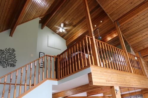 432 Bayles Road, Nakusp, BC - Indoor Photo Showing Other Room