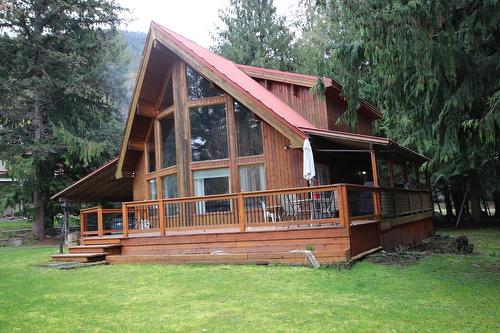 432 Bayles Road, Nakusp, BC - Outdoor With Deck Patio Veranda
