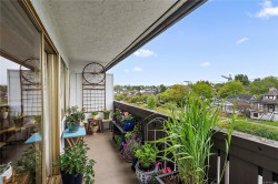 324-964 Heywood Ave Victoria, BC V8V 2Y5