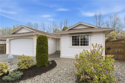 318 Clarkson Pl  Parksville, BC V9P 2V8