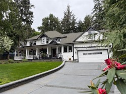 7072 Willis Point Rd Central Saanich, BC V9E 2A1