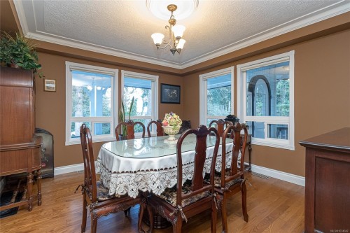 7072 Willis Point Rd, Central Saanich, BC 