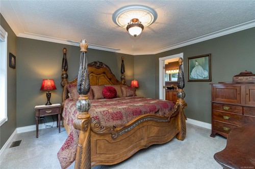 7072 Willis Point Rd, Central Saanich, BC 