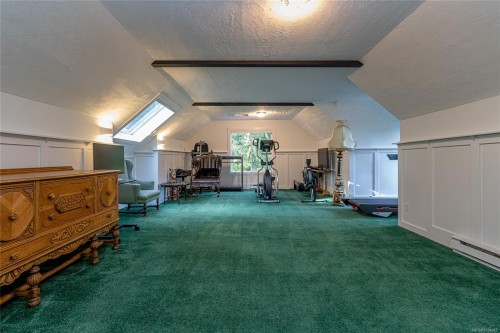 7072 Willis Point Rd, Central Saanich, BC 