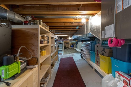 7072 Willis Point Rd, Central Saanich, BC 