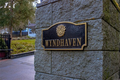 7072 Willis Point Rd, Central Saanich, BC 