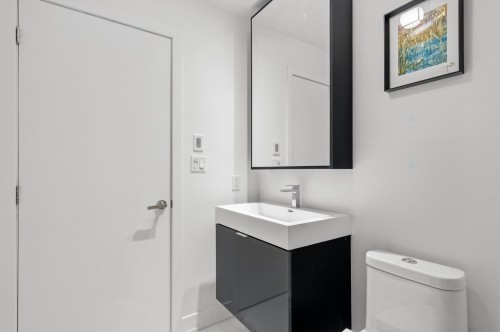 Bathroom - 314-4141 Boul. Lasalle, Montréal (Verdun/Île-Des-Soeurs), QC - Indoor Photo Showing Bathroom