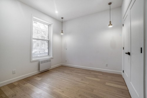 Chambre à coucher principale - 4319 Rue Parthenais, Montréal (Le Plateau-Mont-Royal), QC - Indoor Photo Showing Other Room