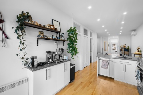 Kitchen - 8259 Rue St-Denis, Montréal (Villeray/Saint-Michel/Parc-Extension), QC - Indoor Photo Showing Kitchen