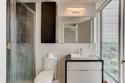 Bathroom - 2511-1188 Rue St-Antoine O., Montréal (Ville-Marie), QC - Indoor Photo Showing Bathroom