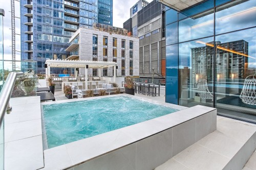 Pool - 2511-1188 Rue St-Antoine O., Montréal (Ville-Marie), QC - Outdoor