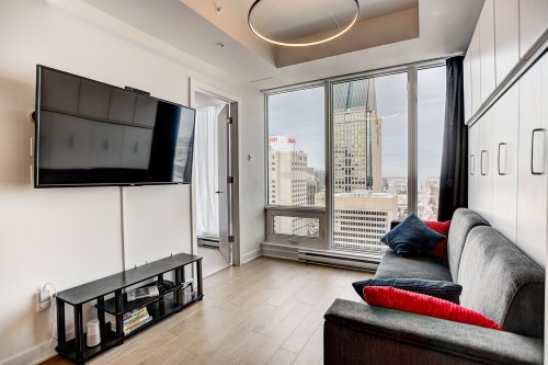 Salon - 4011-1188 Rue St-Antoine O., Montréal (Ville-Marie), QC - Indoor