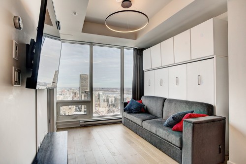 Salon - 4011-1188 Rue St-Antoine O., Montréal (Ville-Marie), QC - Indoor