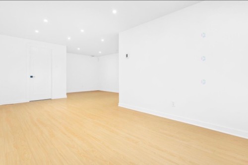 Salle familiale - 5008 Rue Domville, Longueuil (Saint-Hubert), QC - Indoor Photo Showing Other Room