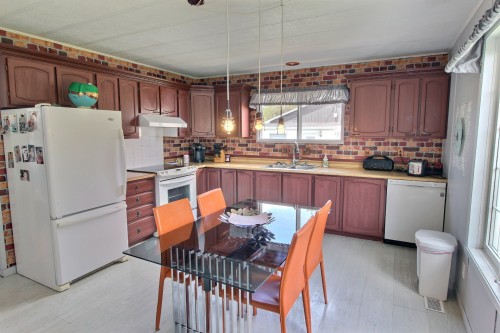 Cuisine - 28 Mtée Laframboise, Rouyn-Noranda, QC - Indoor Photo Showing Kitchen With Double Sink