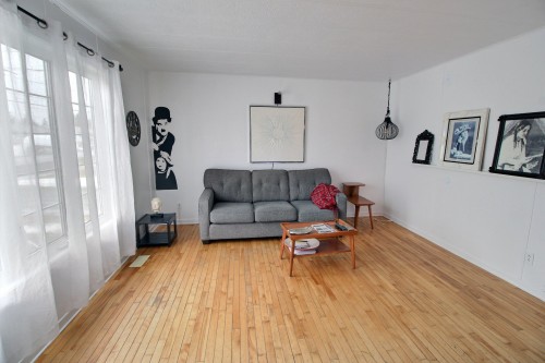 Salon - 28 Mtée Laframboise, Rouyn-Noranda, QC - Indoor Photo Showing Living Room