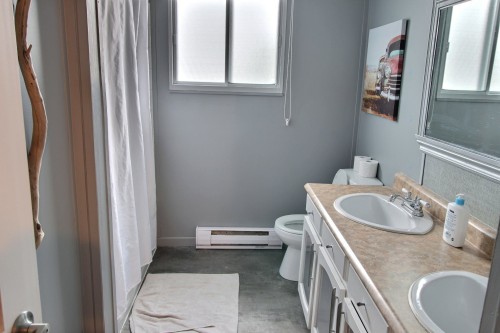 Salle de bains - 28 Mtée Laframboise, Rouyn-Noranda, QC - Indoor Photo Showing Bathroom