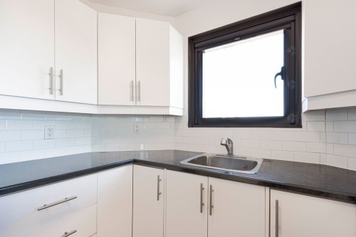 Cuisine - 605-259 Rue Champlain, Gatineau (Hull), QC - Indoor Photo Showing Kitchen