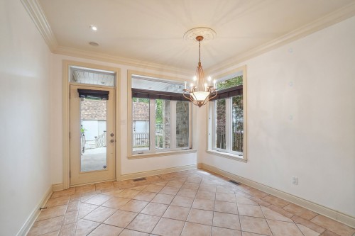 Coin-repas - 5 Av. Stewart, Pointe-Claire, QC - Indoor Photo Showing Other Room