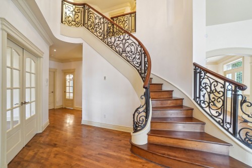 Escalier - 5 Av. Stewart, Pointe-Claire, QC - Indoor Photo Showing Other Room