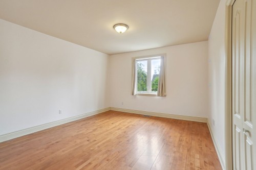 Chambre à coucher - 5 Av. Stewart, Pointe-Claire, QC - Indoor Photo Showing Other Room
