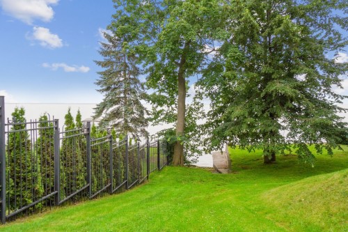 Autre - 5 Av. Stewart, Pointe-Claire, QC - Outdoor
