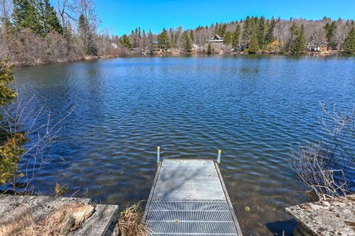 12 Ch. du Lac-Adair  Saint-Hippolyte, QC J8A 3H5