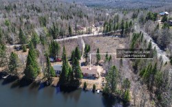 12 Ch. du Lac-Adair  Saint-Hippolyte, QC J8A 3H5